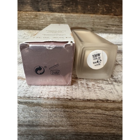 Elizabeth Arden Flawless Finish Skincaring Foundation 120W | 1.0 oz - Picture 7 of 7